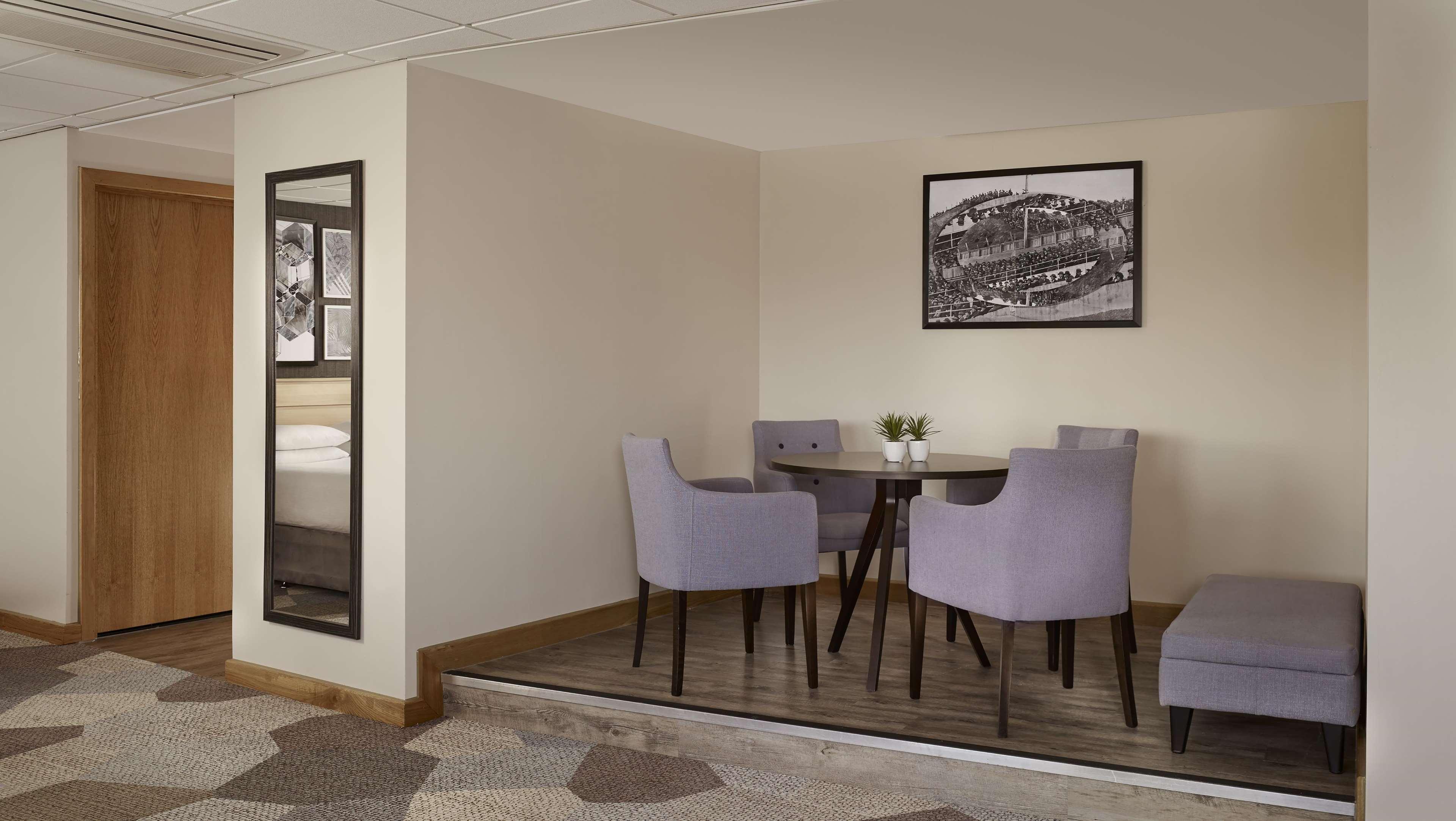 Отель Doubletree By Hilton Coventry Building Society Arena Экстерьер фото