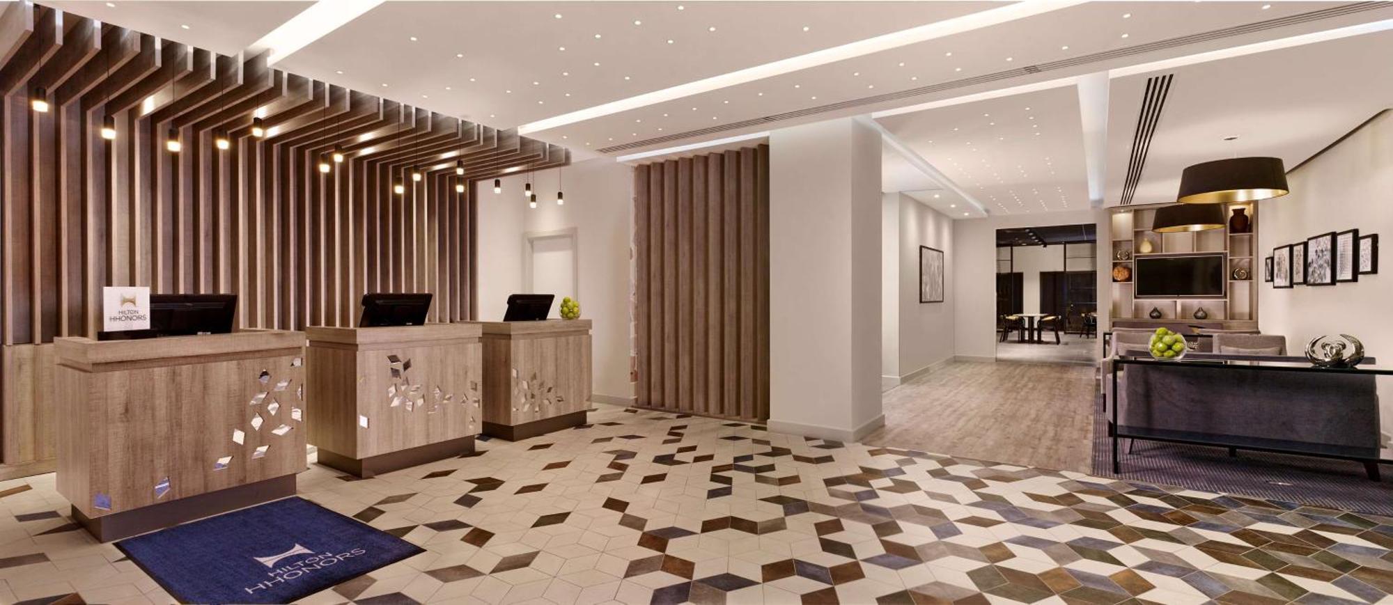 Отель Doubletree By Hilton Coventry Building Society Arena Экстерьер фото